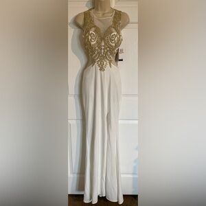 CITY STUDIO Back Sleeveless Full-Length Formal Fit + Flare Dress